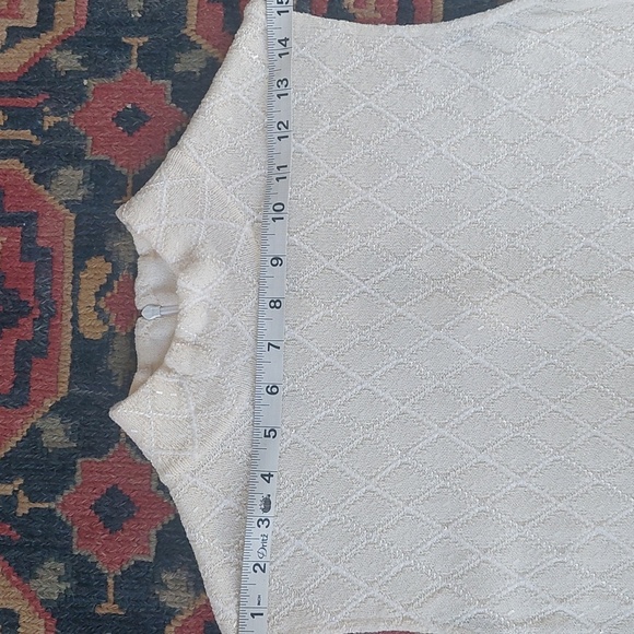 St John Evening Sparkling Sleeveless Mock Turtle Neck Top with Zipper Size 10 - Picture 6 of 7